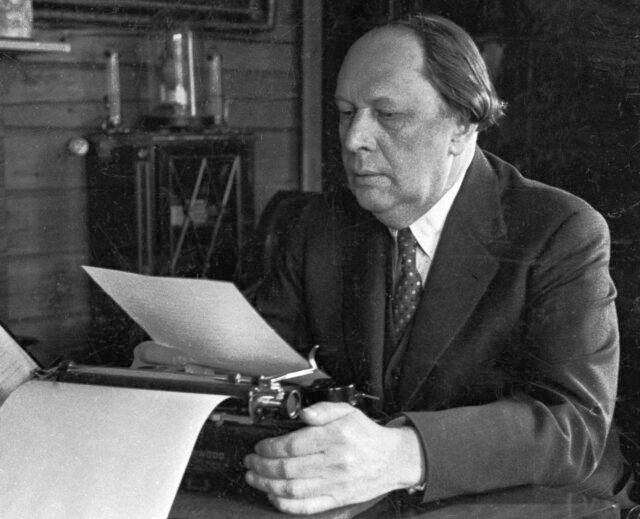Aleksej-Tolstoj.jpg