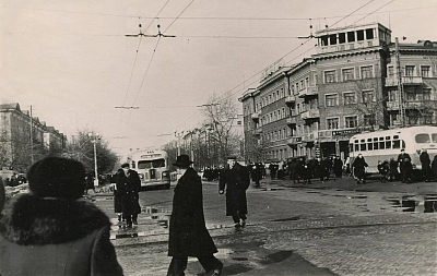 Улица Коминтерна