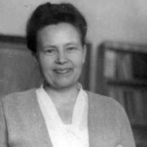 60-е годы  Заведующая абонементом библиотеки им. 1 Мая Симонова Л. И.